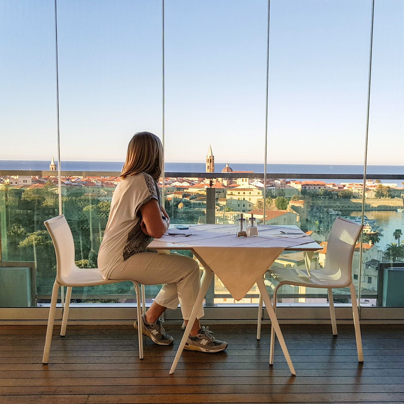 Hotel-Catalunya-Bar-86