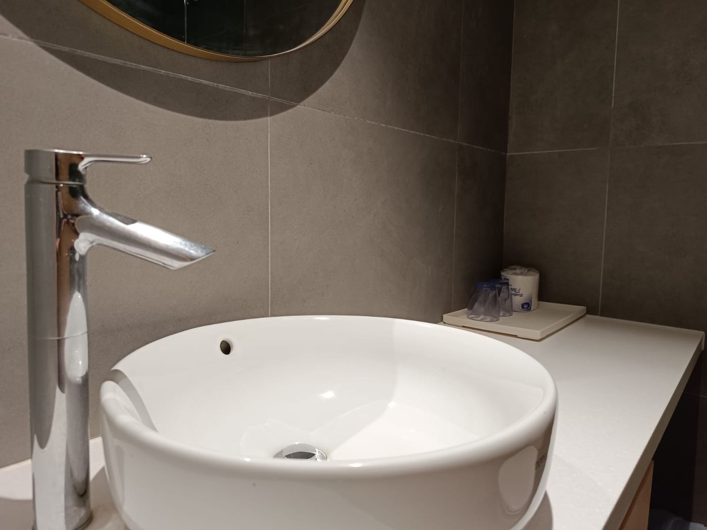 Caritas-Oswald-Cheung-International-House-Room-20