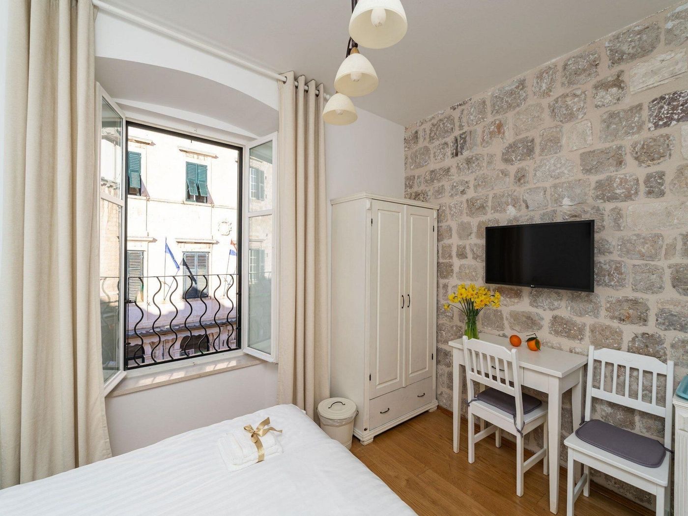 Lumin-Guesthouse-Room-30