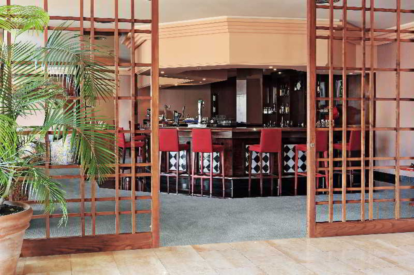 H10-Costa-Salinas-Bar-8