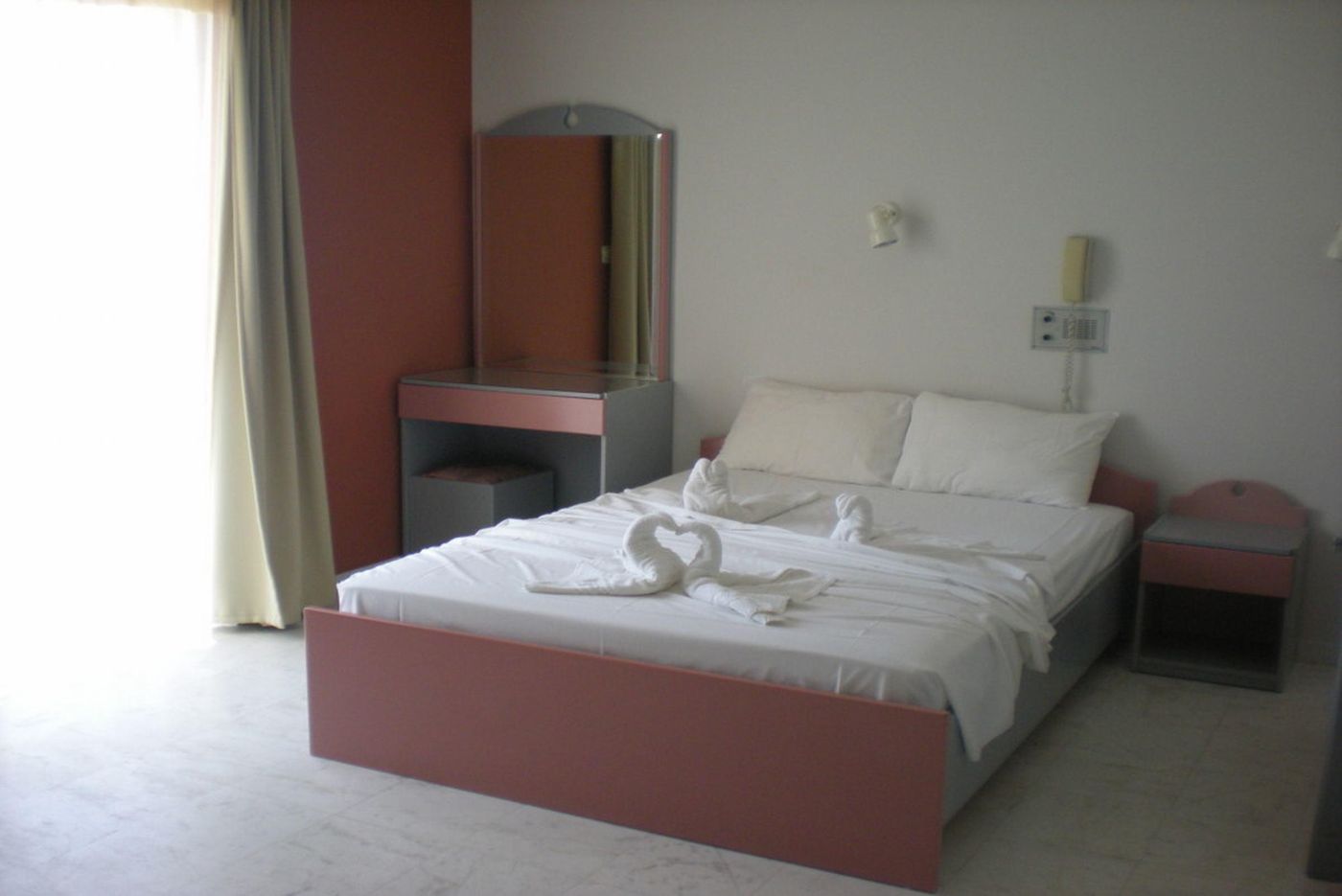 Top-Hotel-Room-36