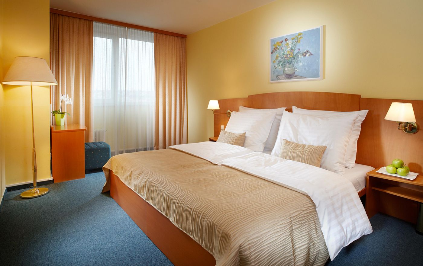 Orea-Hotel-Pyramida-Room-9