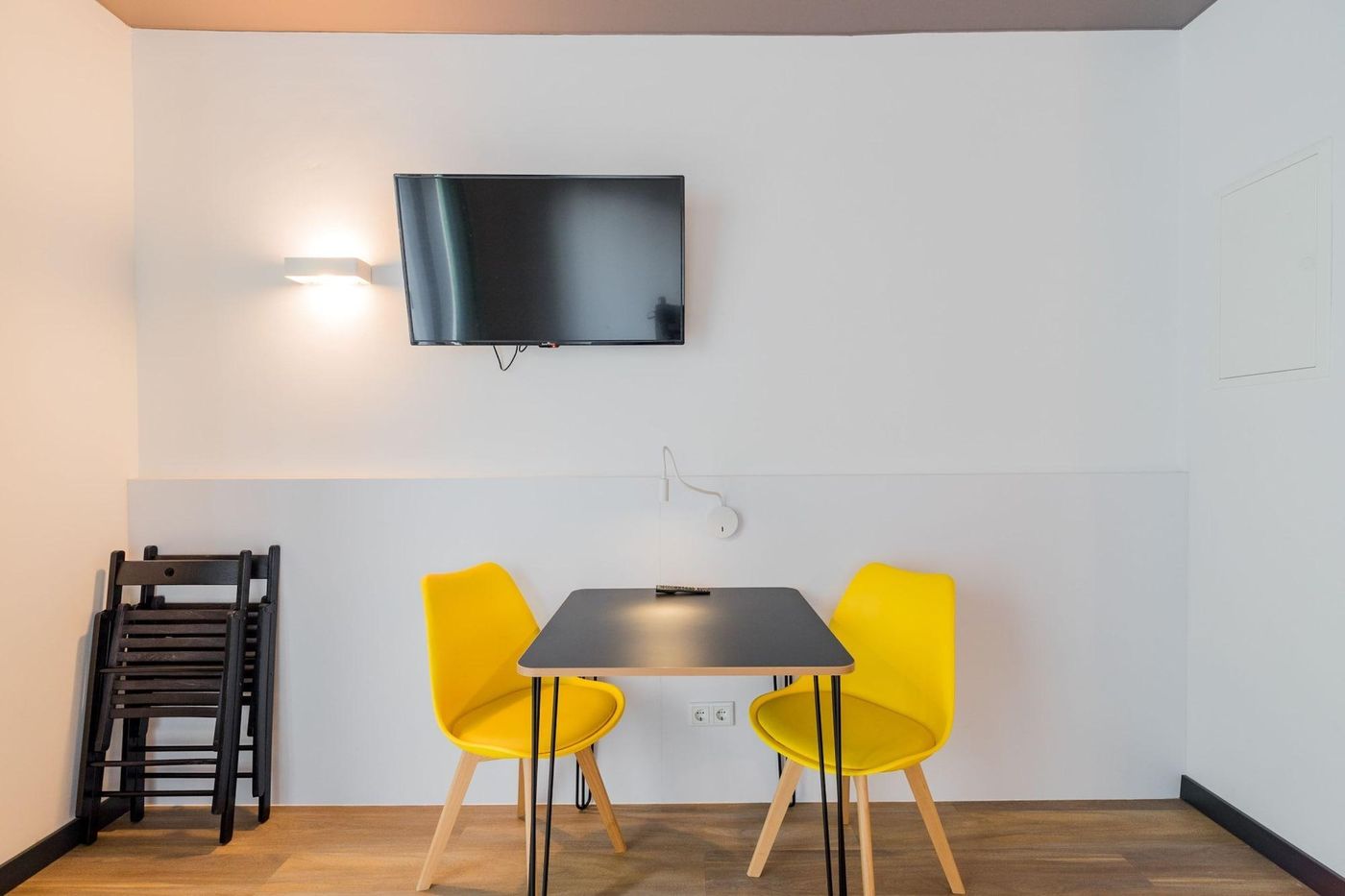 Nena-Apartments-Kreuzberg-61-Room-13