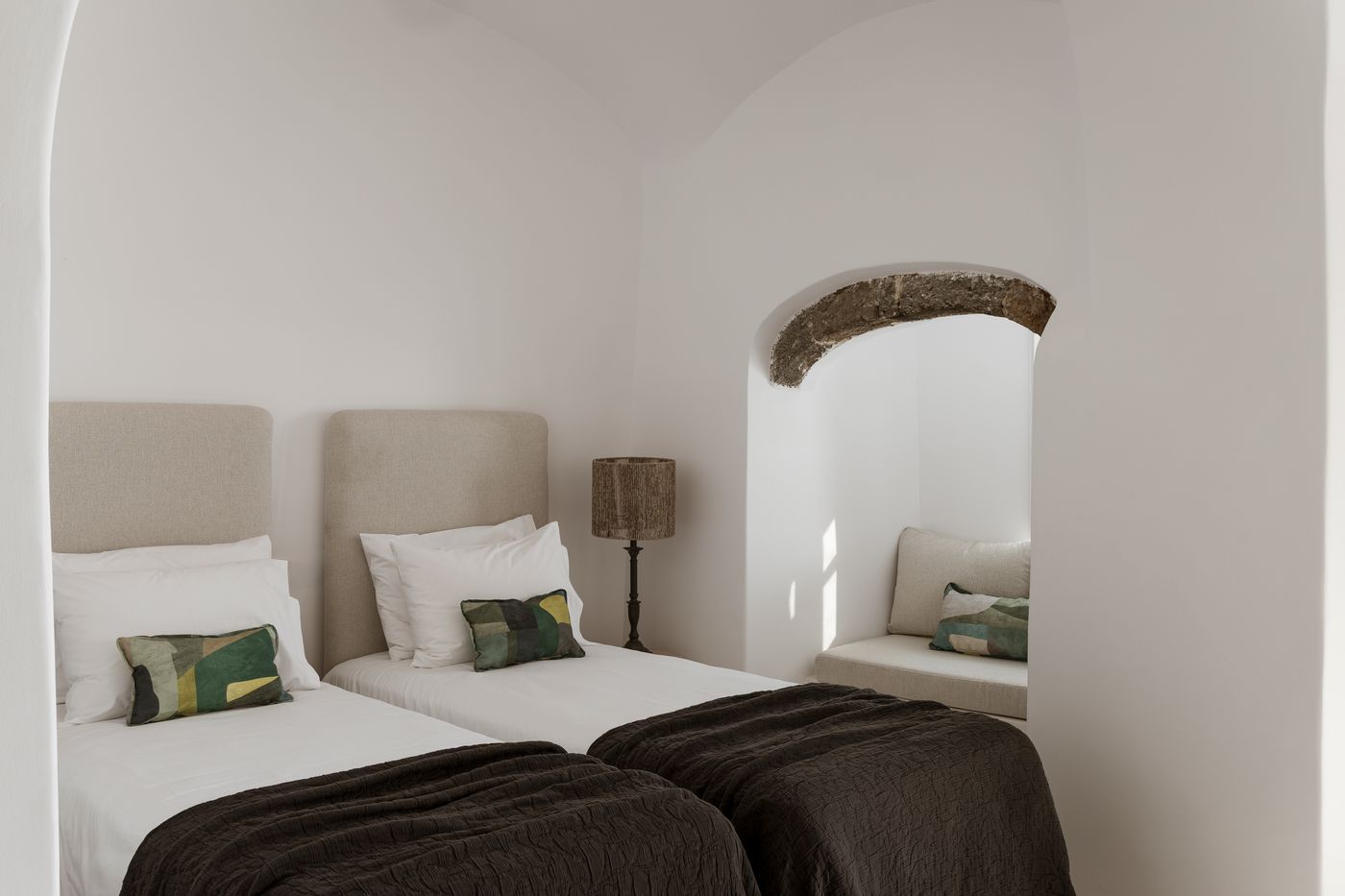 Aqua-Luxury-Suites-Room-37