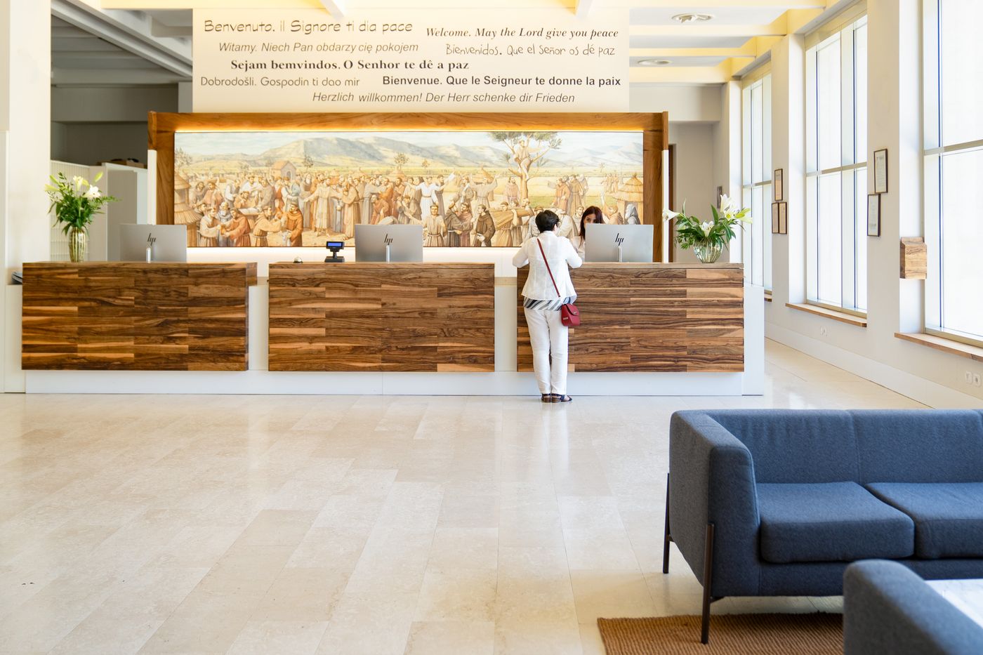 Domus Pacis Assisi-Italy-SANTA MARIA DEGLI ANGELI-Lobby-4