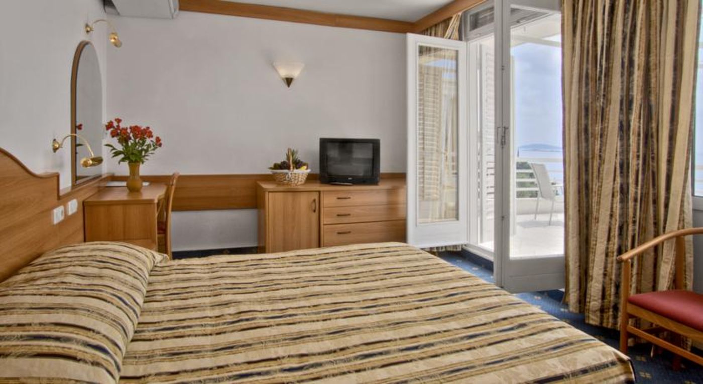 Astarea 2 Hotel