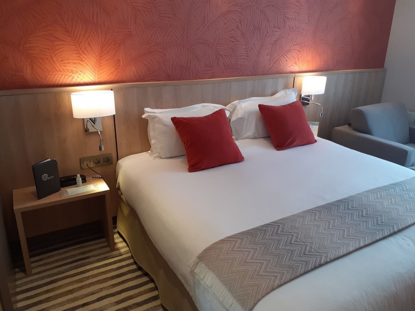 Prince Albert Lyon Bercy-France-PARIS-Room-8