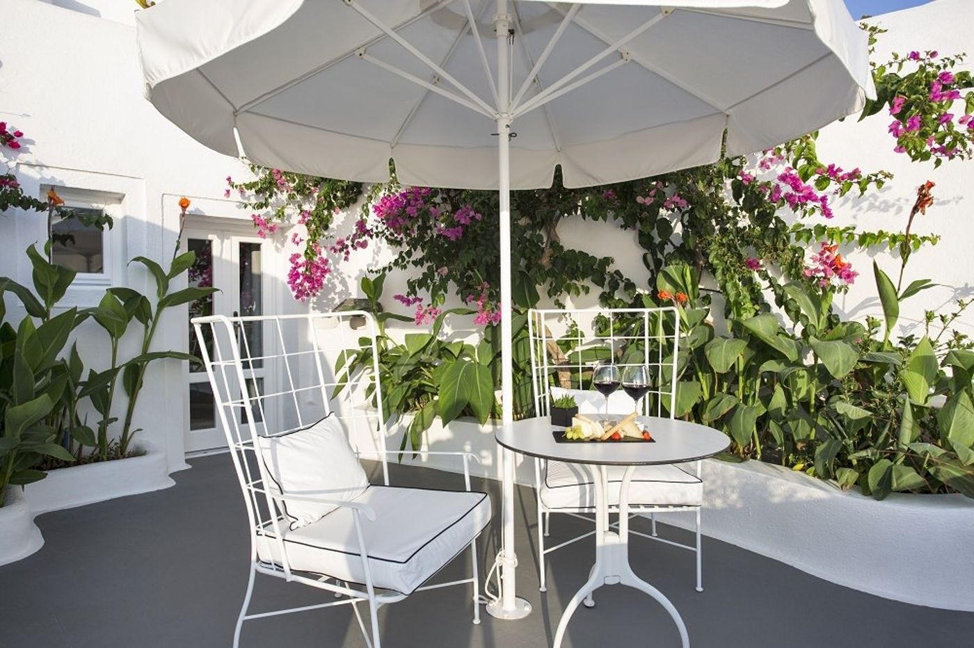 Kirini Suites & Spa - Adults Only