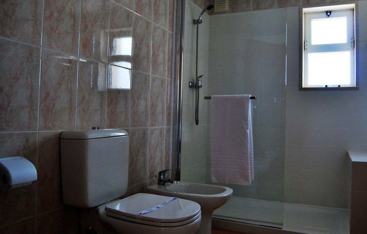 Praia-do-Burgau-General-view-18