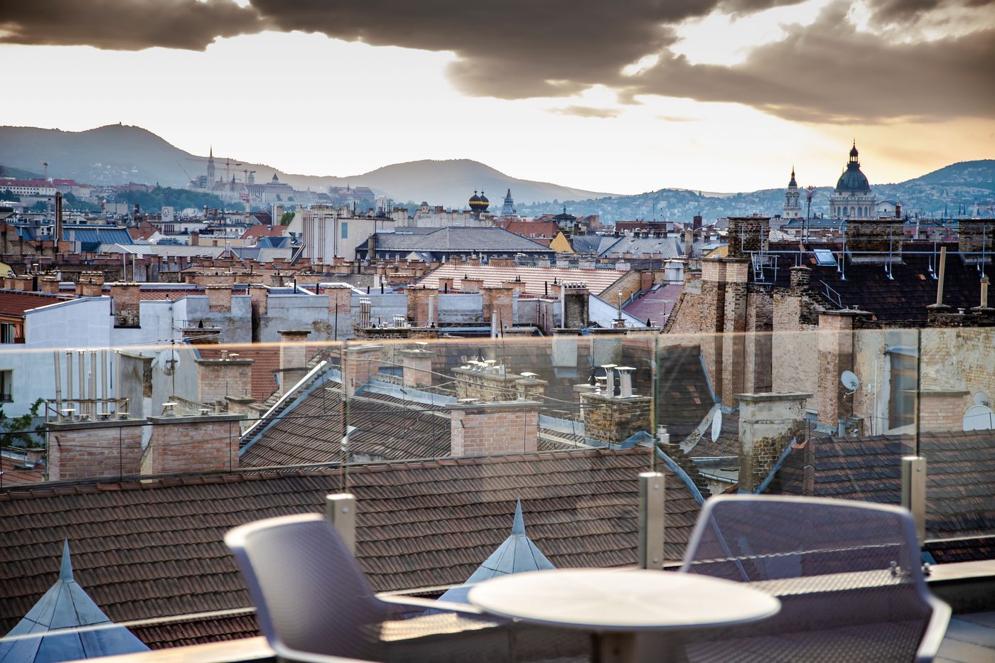 The-Amberlyn-Suite-Hotel-Terrace-9