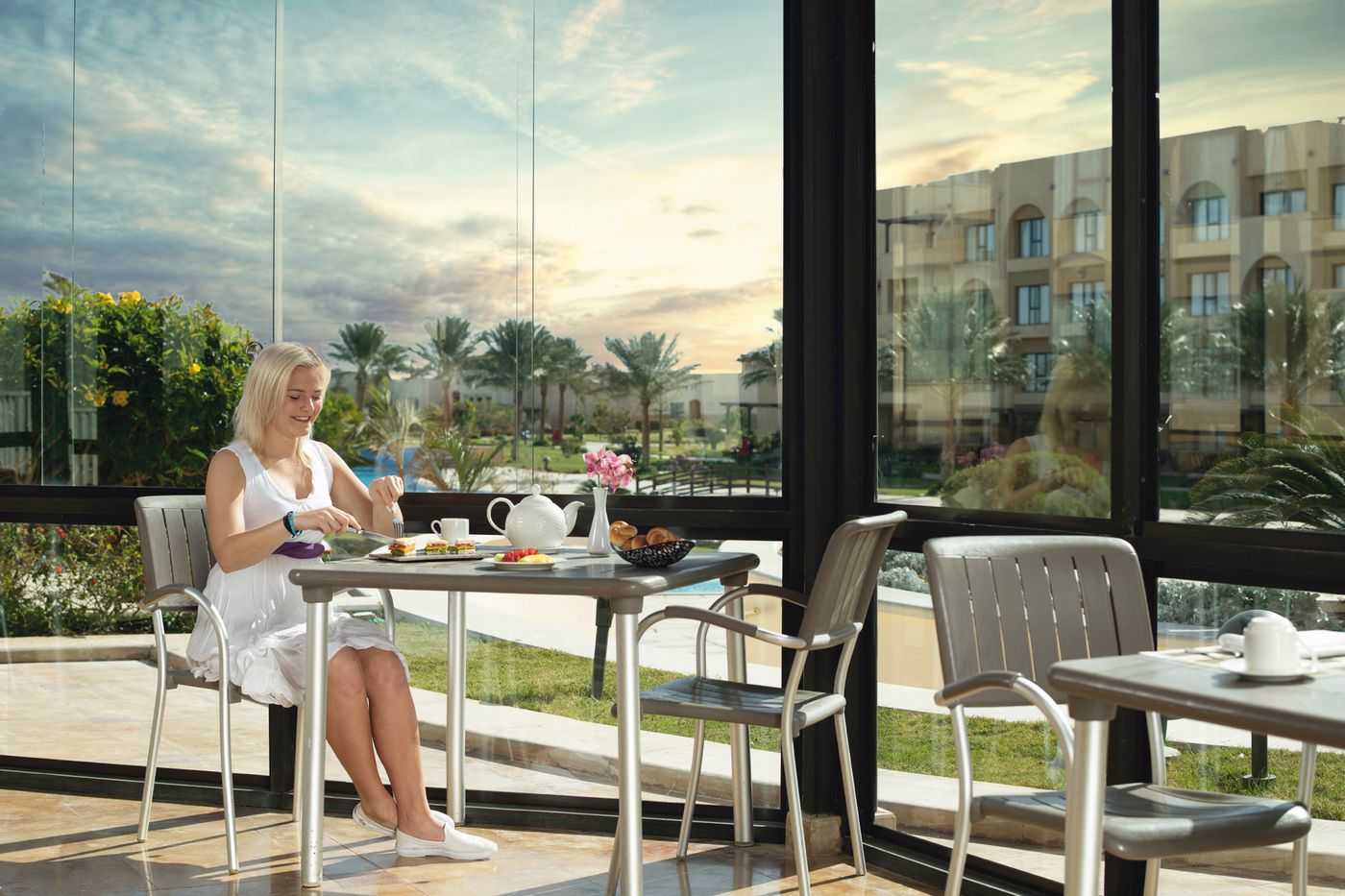 M-venpick-Resort---Spa-Soma-Bay-Restaurant-20