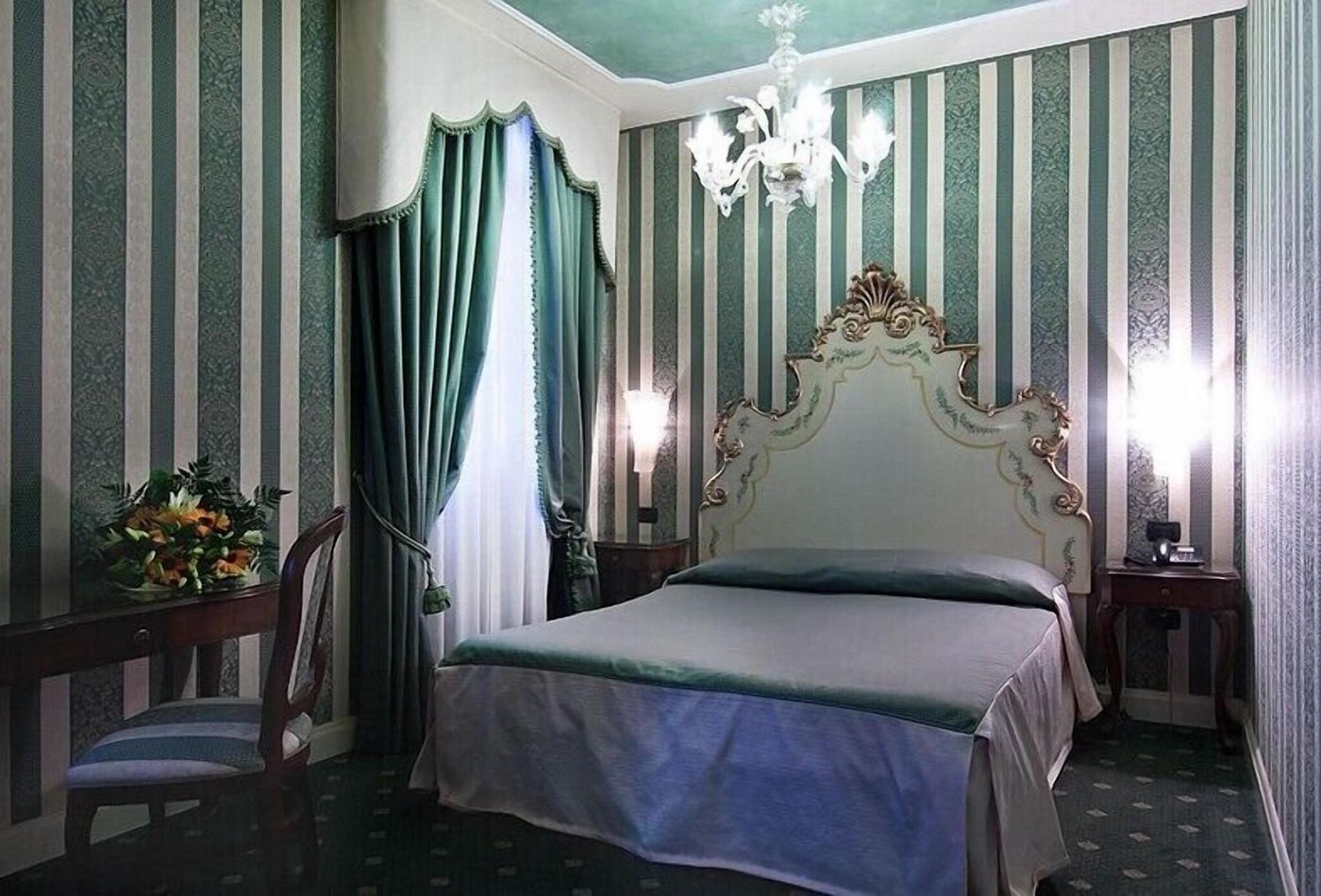 Hotel-Belle-Epoque-Room-6