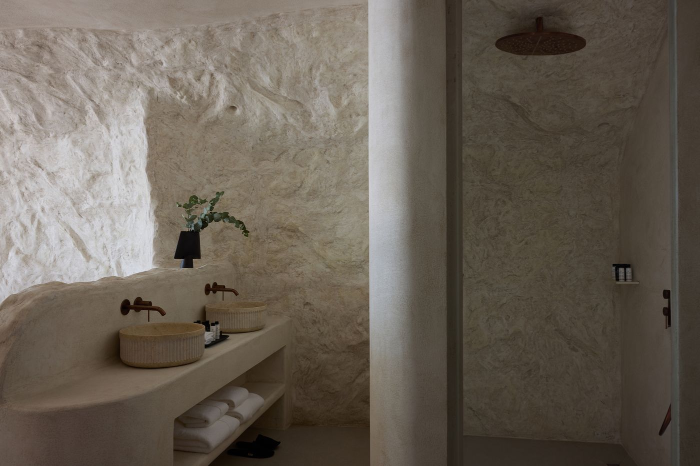 One-Of-One-Hotel-Room-37