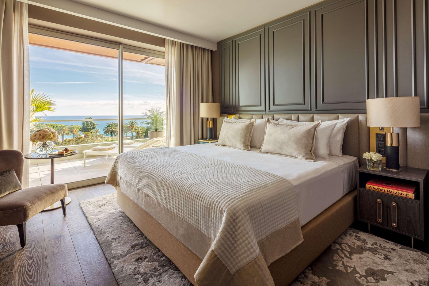 Anantara-Plaza-Nice-Hotel-Room-9