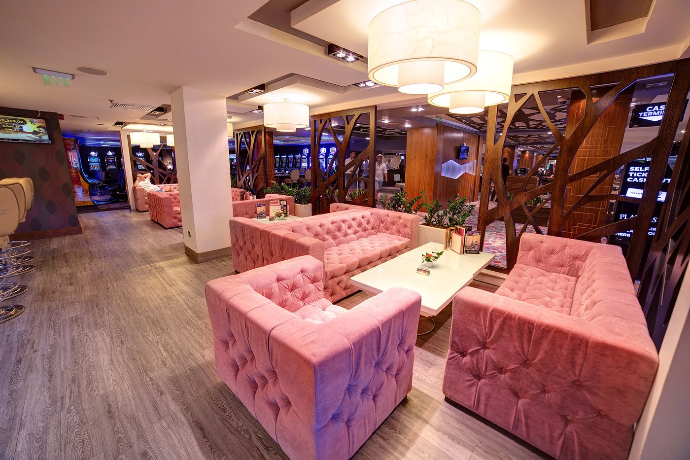 International-Hotel-Casino---Tower-Suites-Bar-40