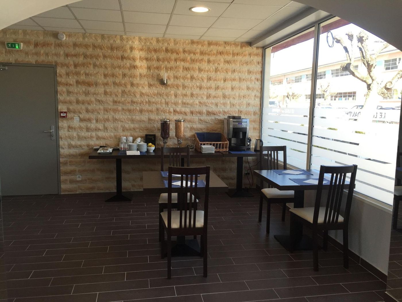 Le Logis Dauphinois - France - ROUSSILLON-EN-ISERE - Restaurant - 5