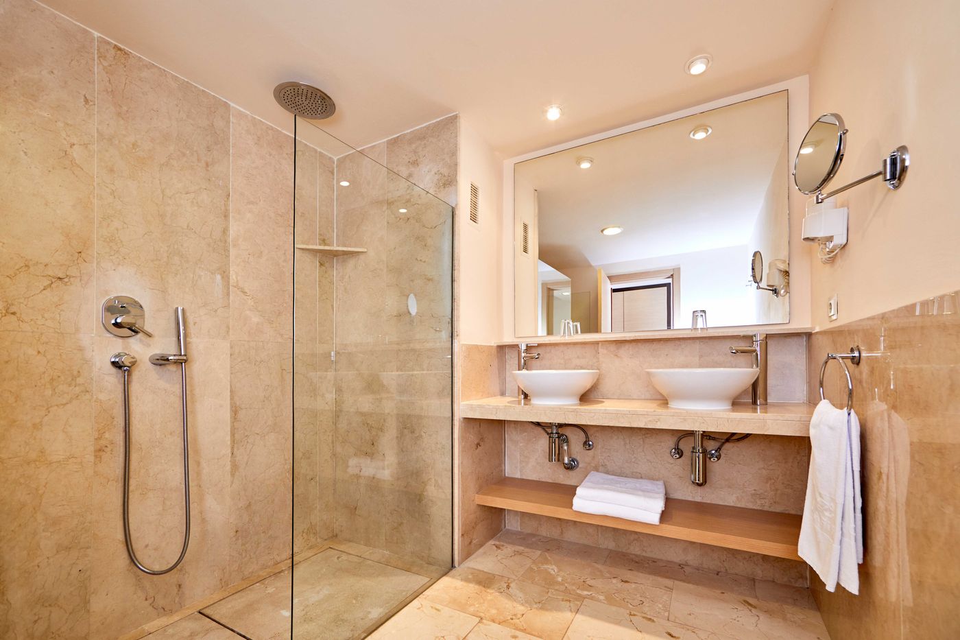 Zafiro Cala Mesquida