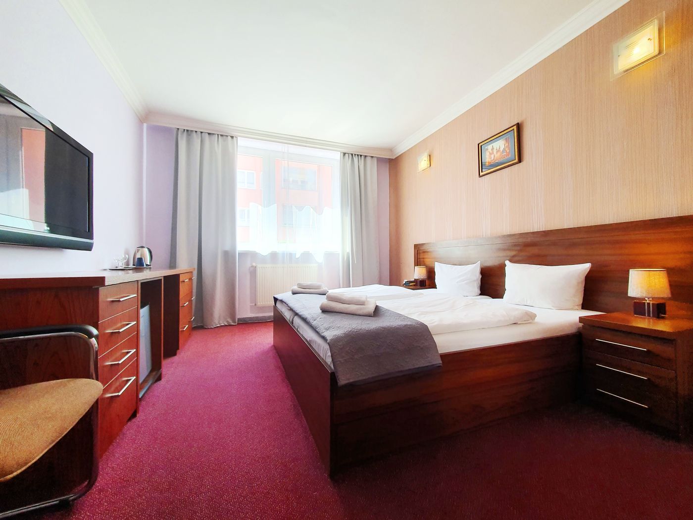 Hotel-Relax-Inn-Room-10