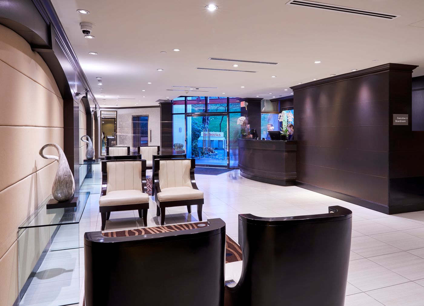 Granville-Island-Hotel-Lobby-4