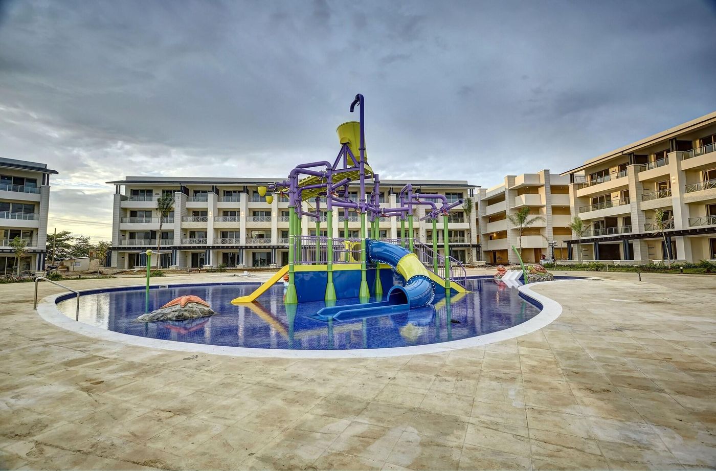 Royalton-Negril-Resort---Spa-All-Inclusive-Sports-and-Entertainment-11