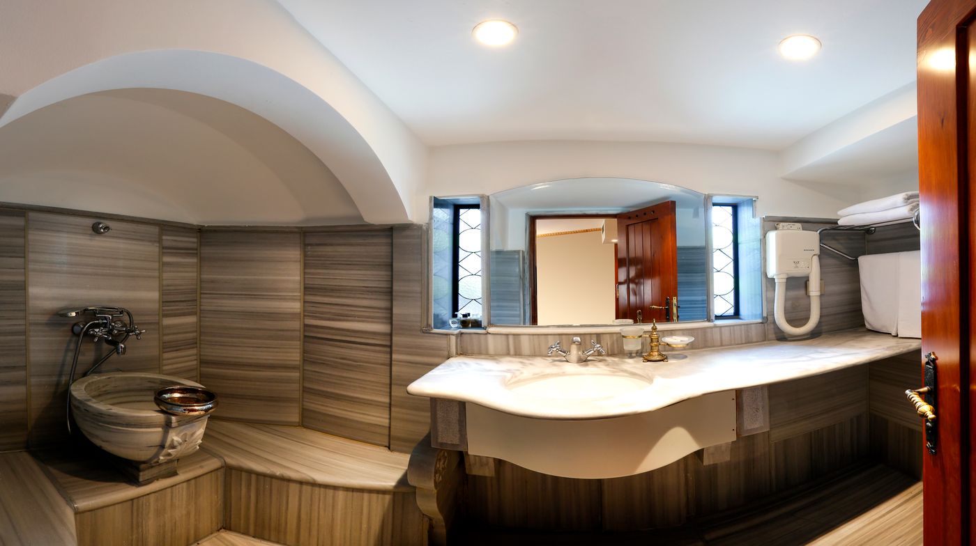 Sultanahmet-Palace-Hotel-Room-18