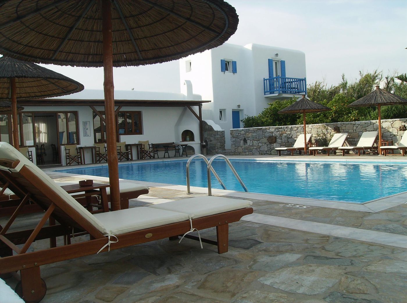 Anemos-Apartments-Pool-2