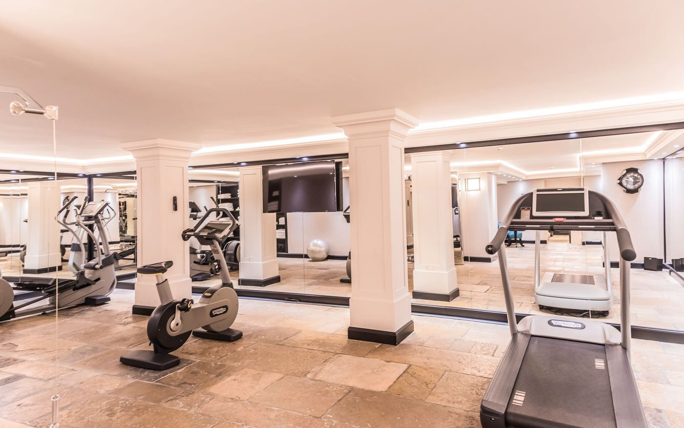 Hotel-Rotary-Geneva---MGallery-Sports-and-Entertainment-56