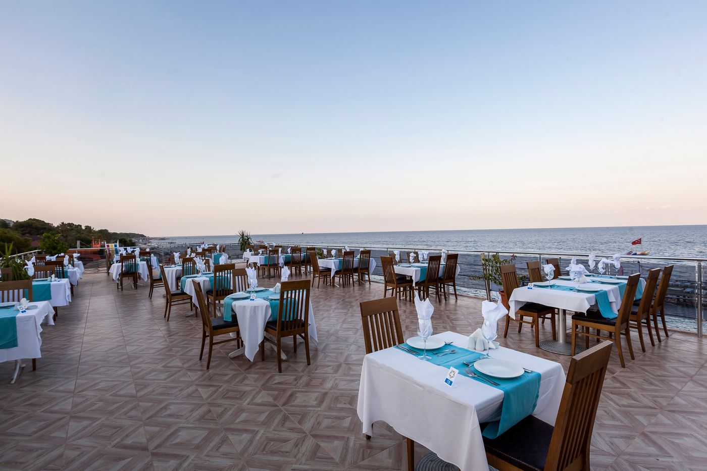 La-Mer-Hotel-Restaurant-37