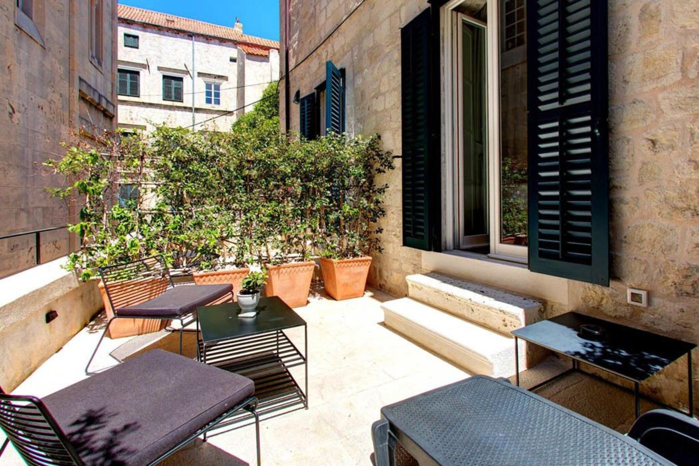 Guesthouse-Forty-Four-Room-49