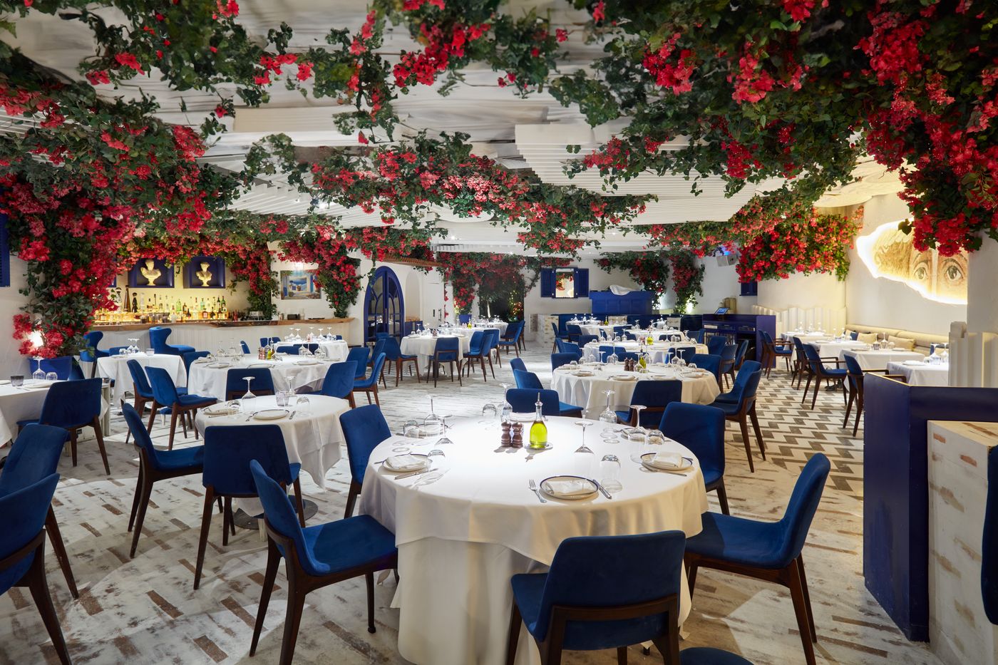 Fairmont-Dubai-Restaurant-28