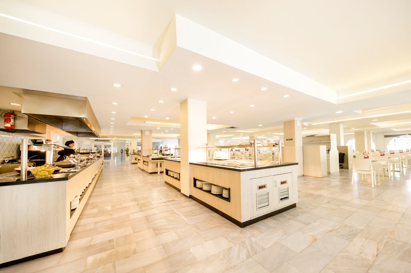 Club-Bahamas-Ibiza-Restaurant-47