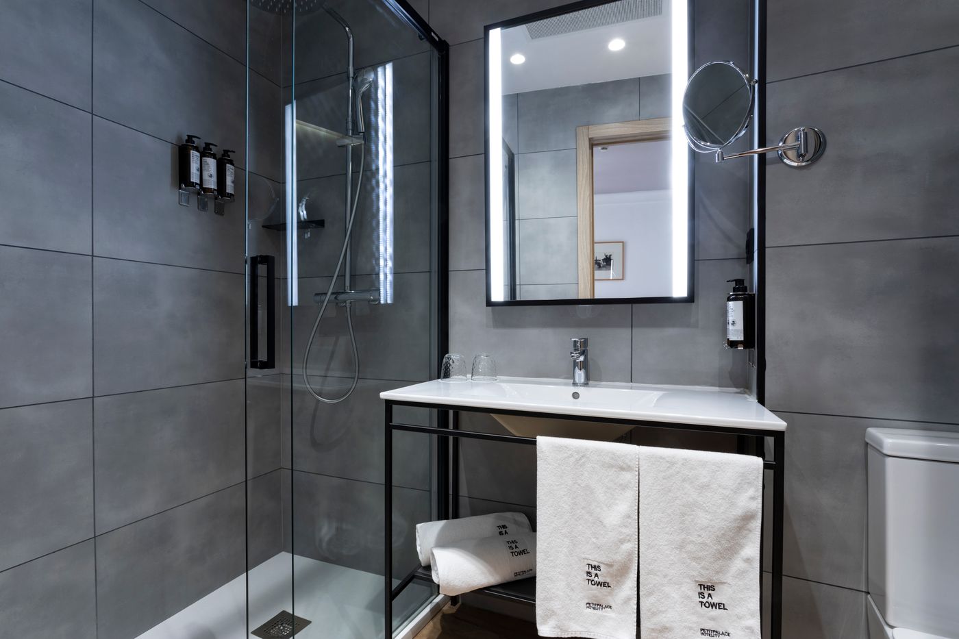 Petit-Palace-Cliper-Gran-V--a-Room-23