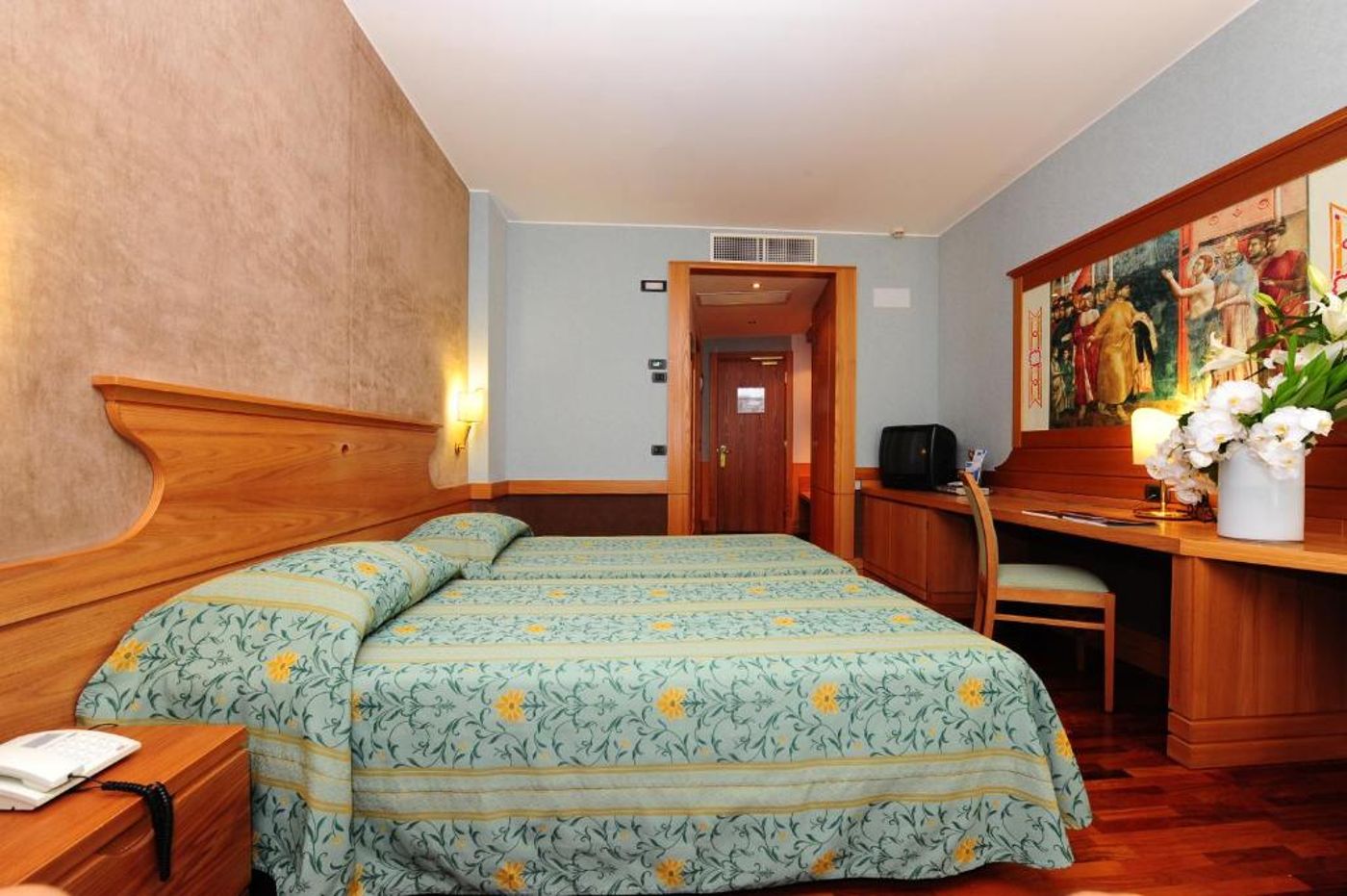 BV Grand Hotel Assisi-Italy-ASSISI-Room-8