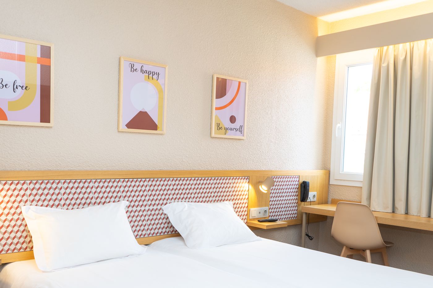 Flag-Lisboa-Oeiras-Room-6