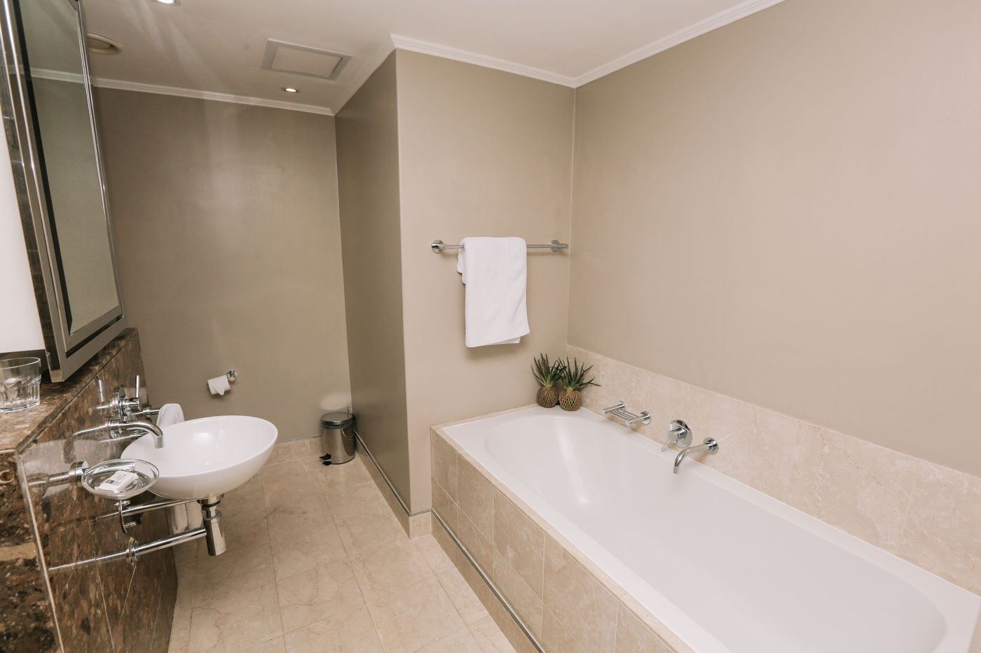 Mandela-Rhodes-Place-Hotel---Spa-Room-53