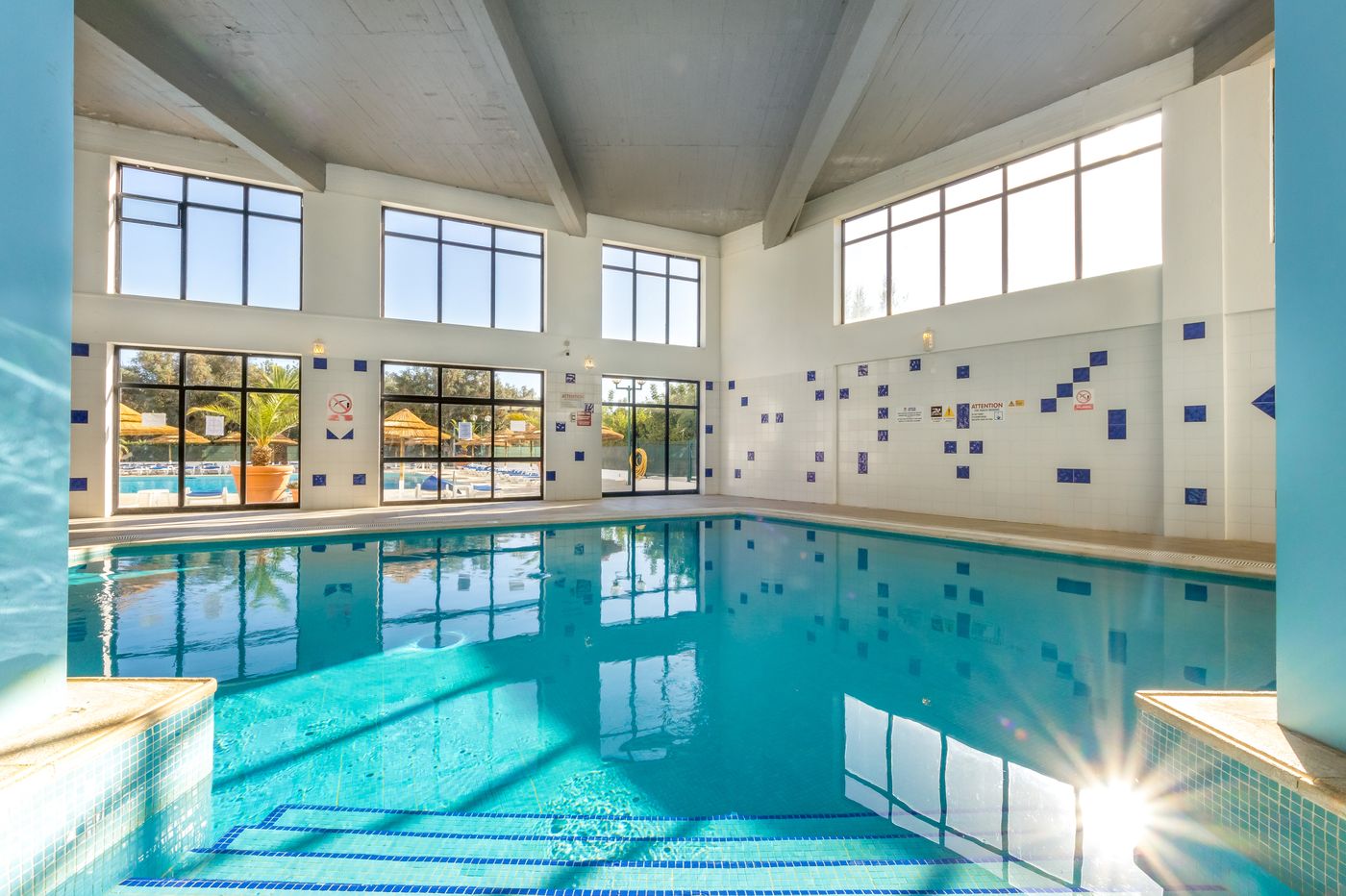 Janelas-do-Mar-Pool-56