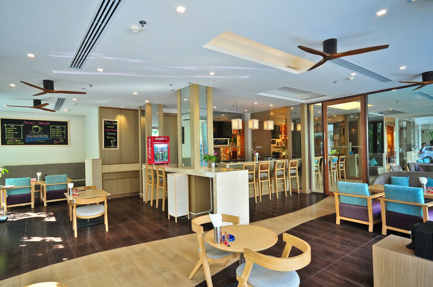 The-ASHLEE-Plaza-Patong-Hotel---Spa-Bar-26