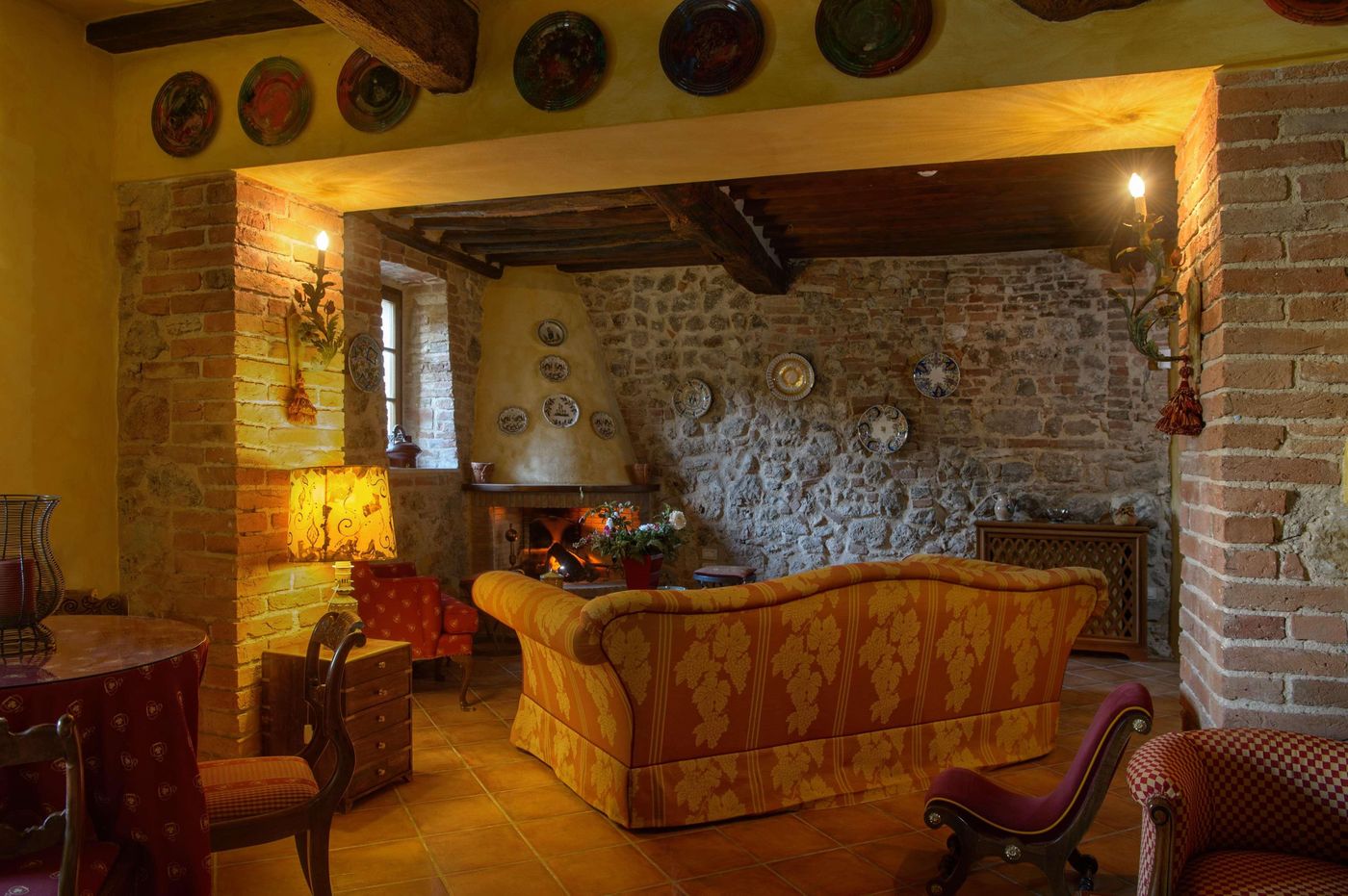 La-Bagnaia-Golf---Spa-Resort-Siena--Curio-Lobby-10