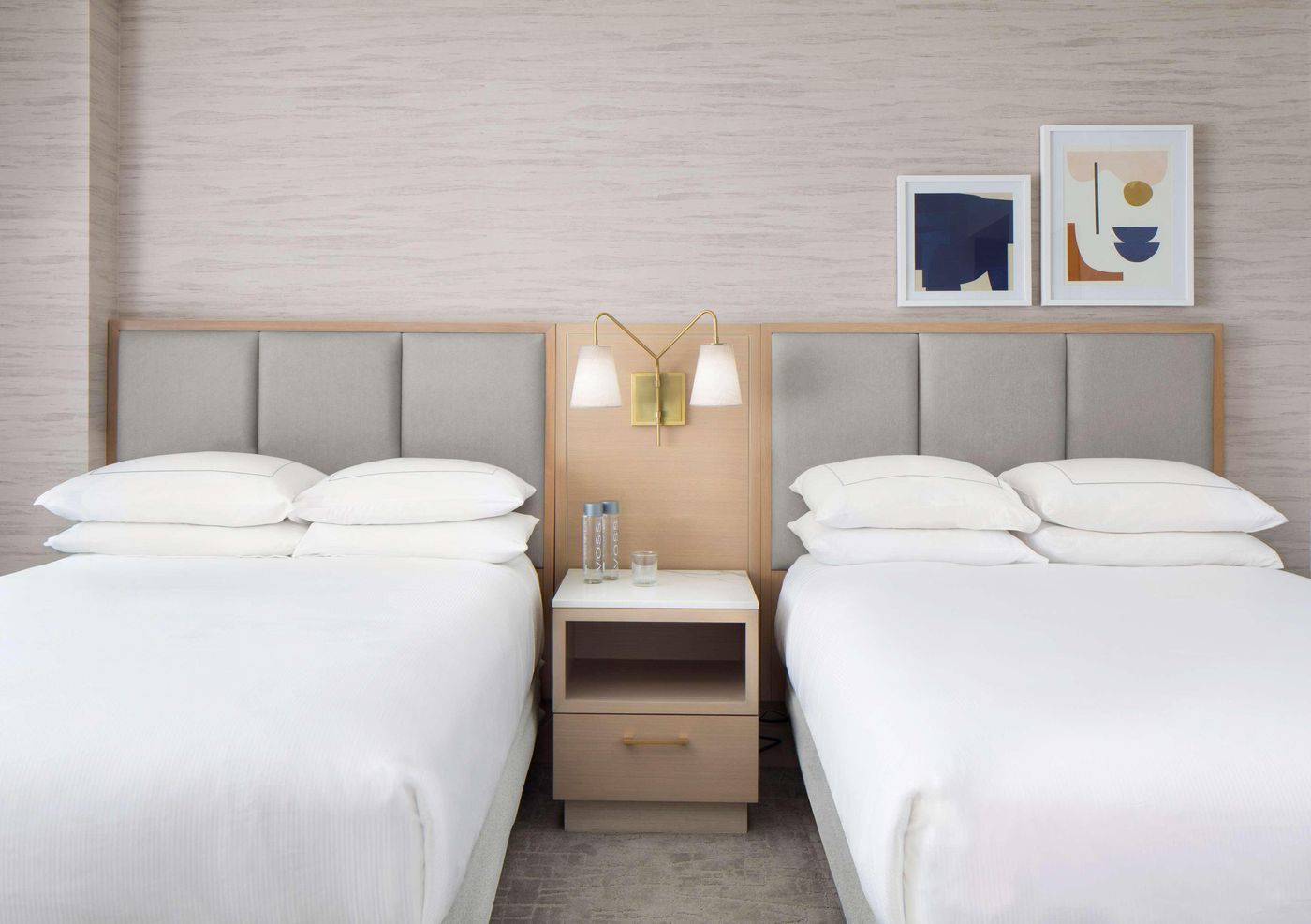 Hilton-Santa-Monica-Hotel---Suites-Room-36