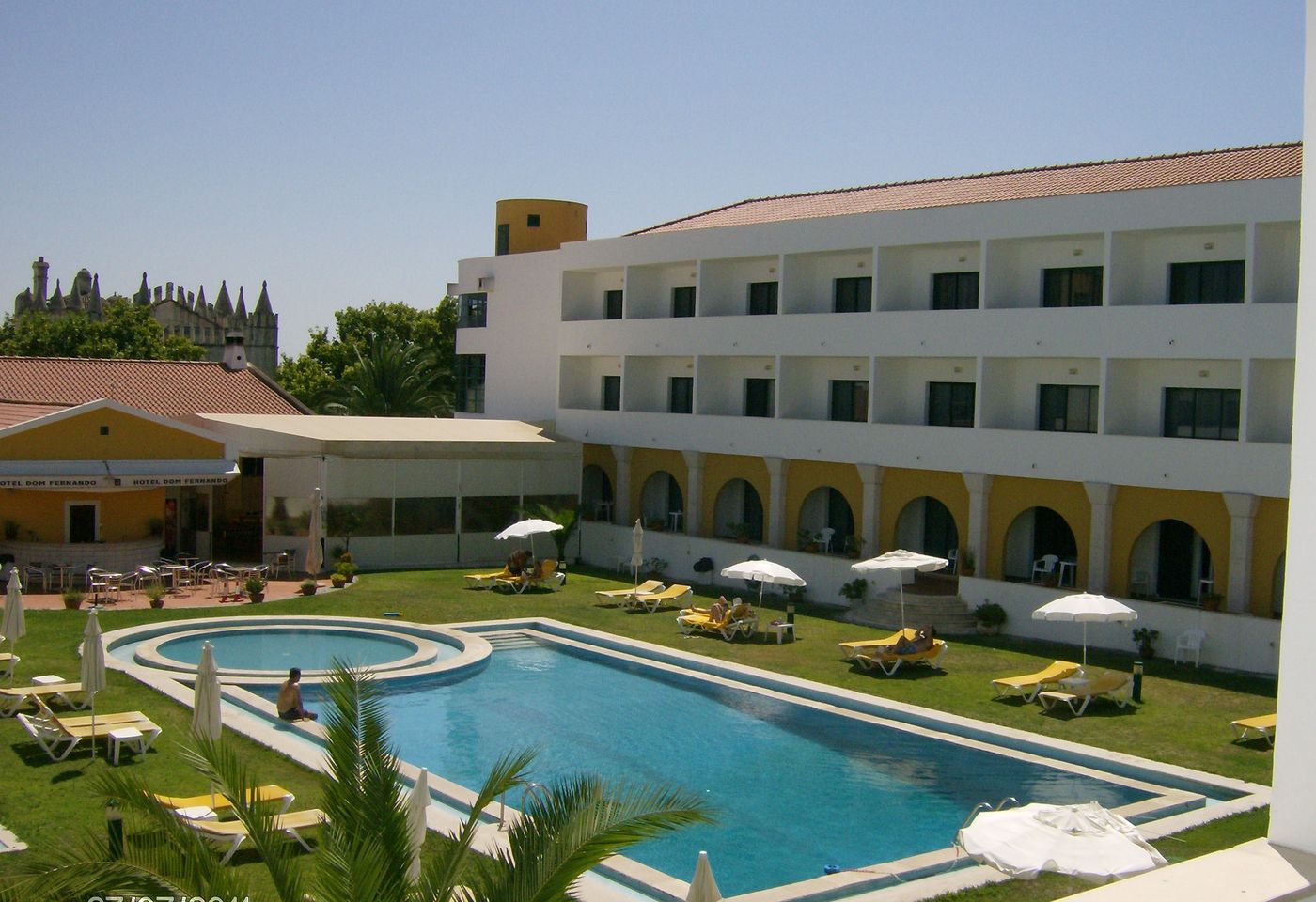 Dom Fernando-Portugal-EVORA-Pool-8