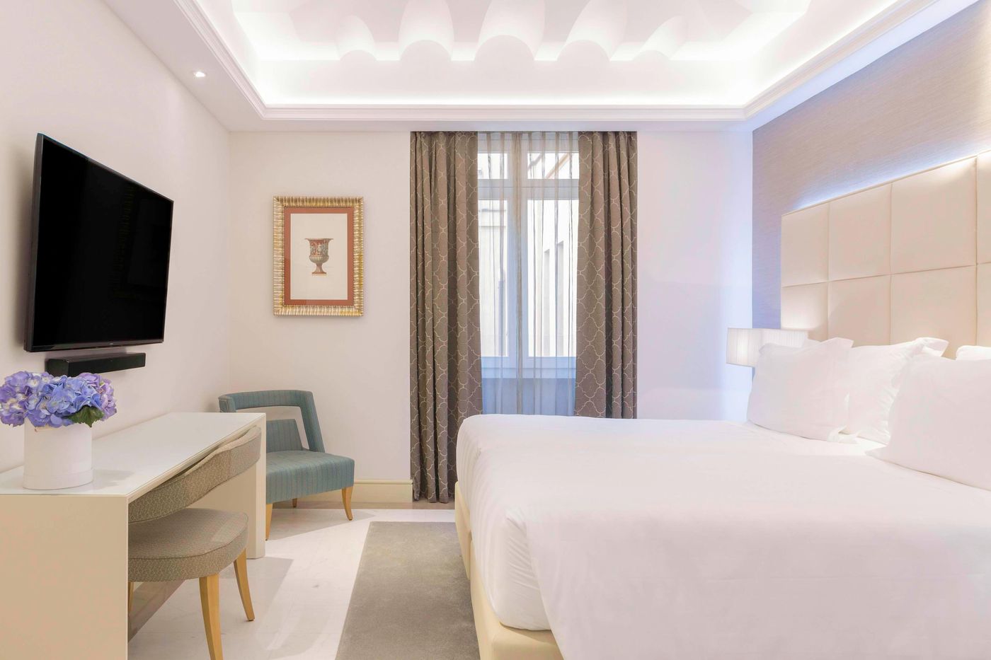 Aleph-Rome-Hotel--Curio-Collection-by-Hilton-Room-48