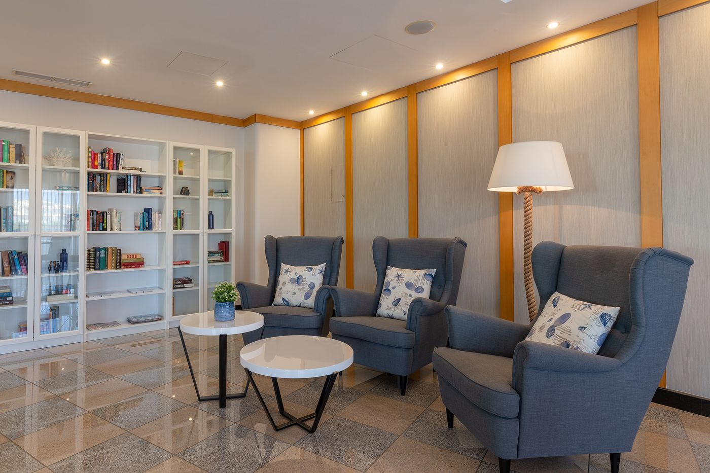 Solaqua-Apartments-Lobby-52