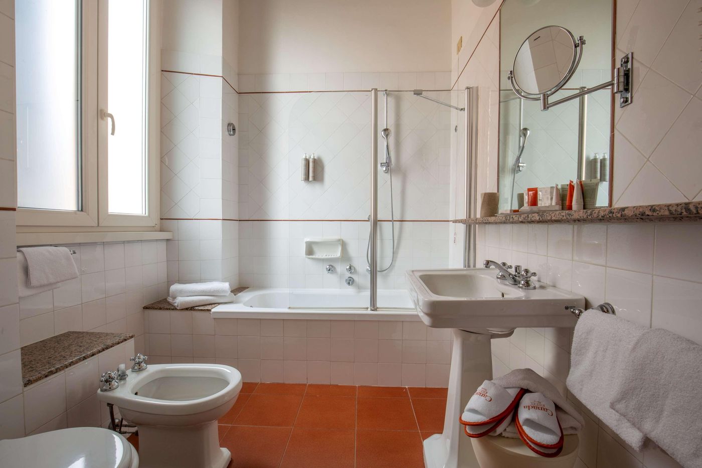 Hotel-Canada--BW-Premier-Collection-Room-47