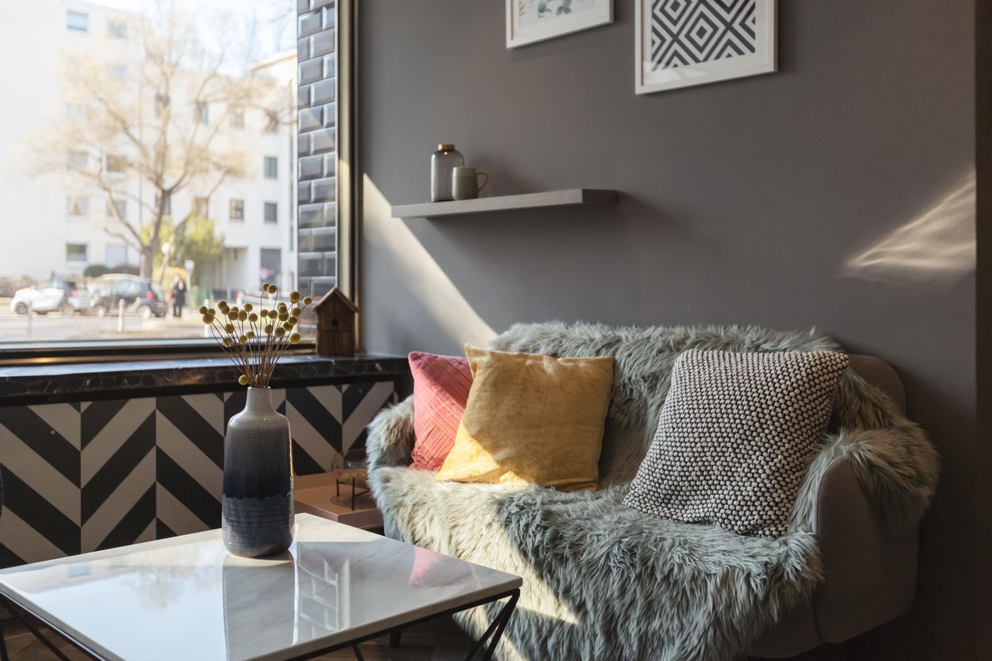 yggotel-Ravn-Lobby-14