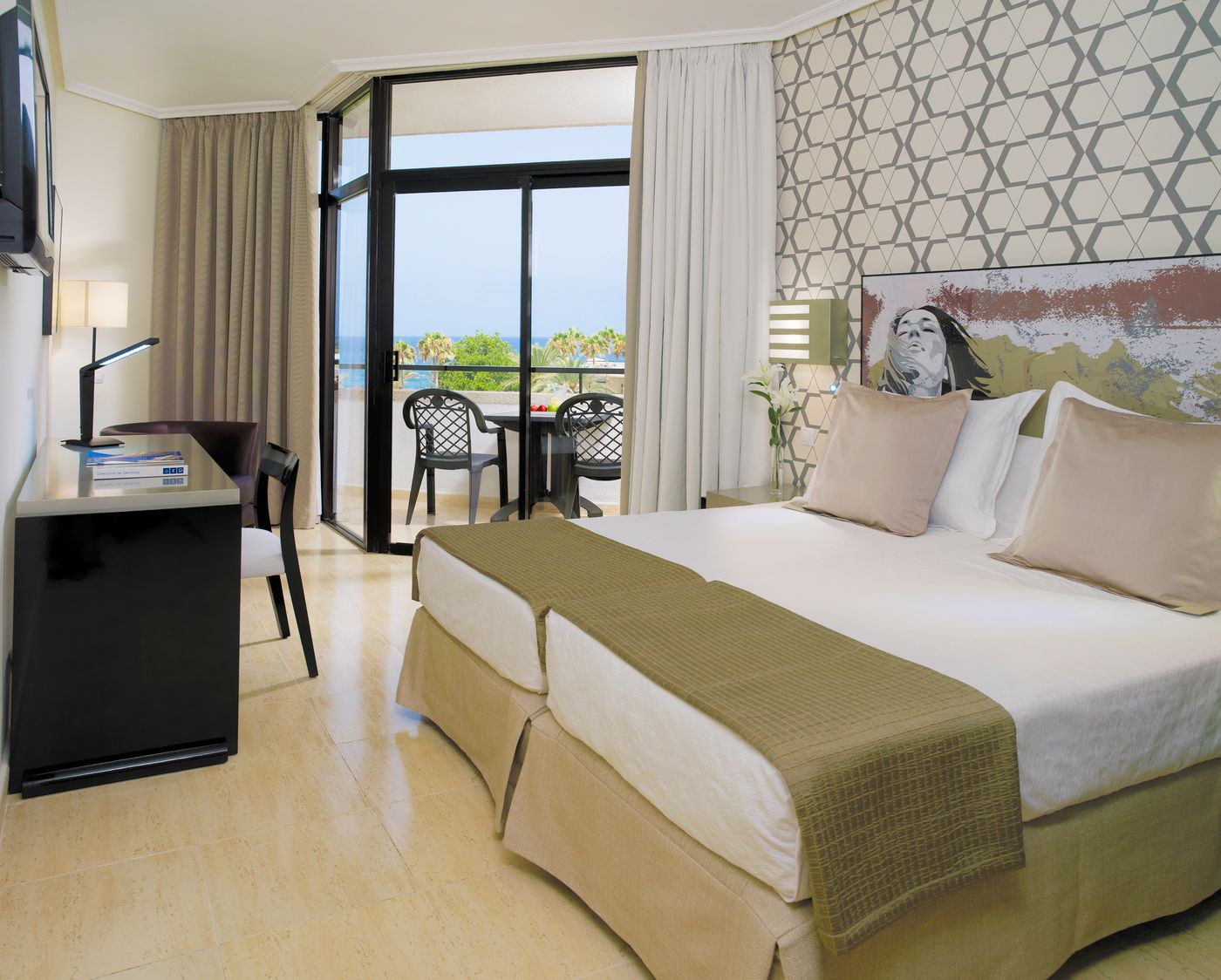 H10-Conquistador-Room-18