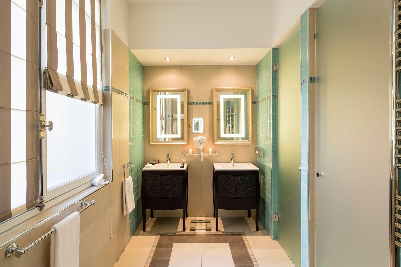 Majestic-Hotel-Spa-Room-49