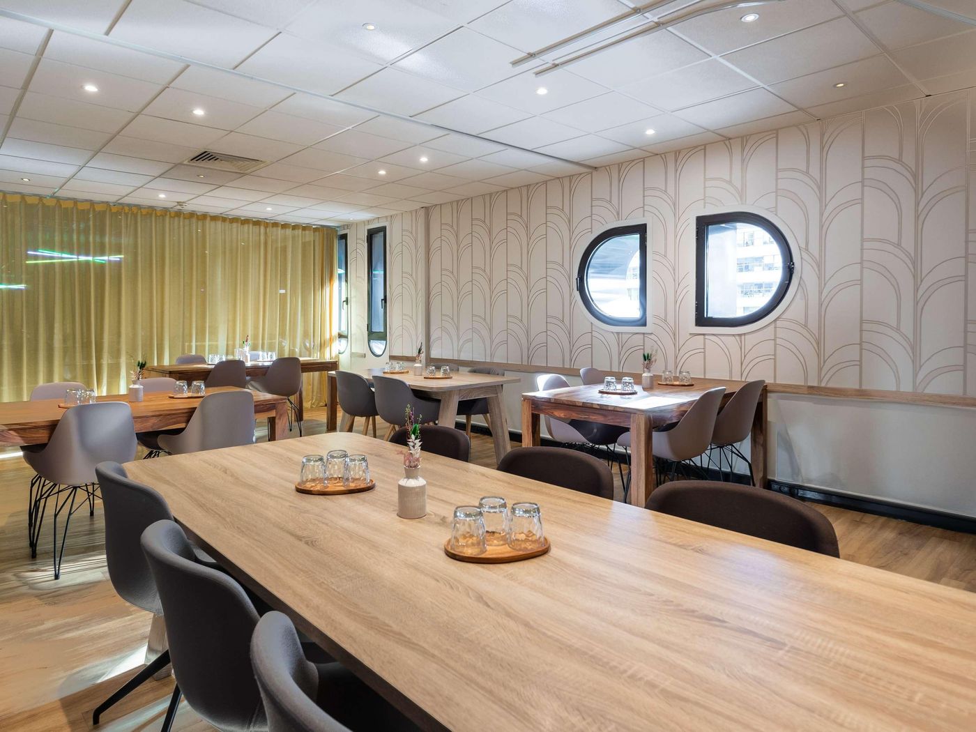 Mercure-Paris-Gare-de-Lyon-TGV-Bar-68