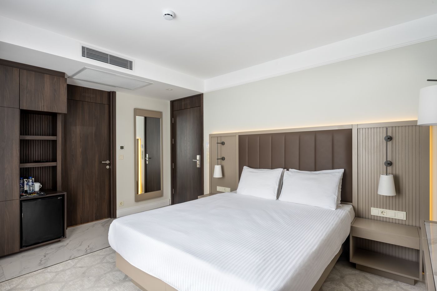 Noble-Pangalti-Room-19