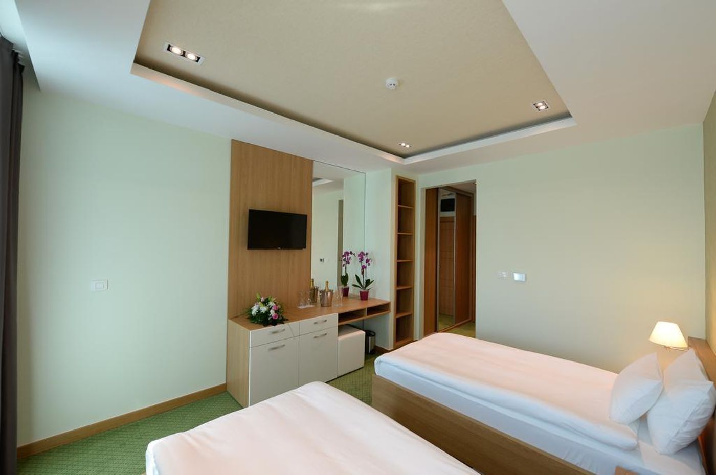 Hotel Hedonic-Serbia-Belgrade -General view-10