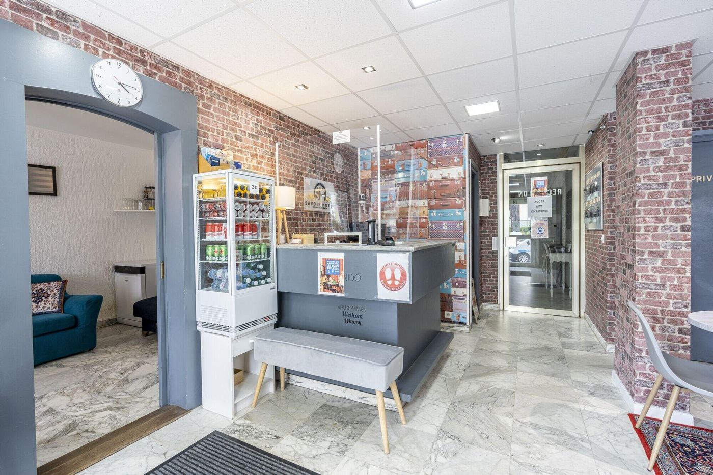 Savoie Hotel-France-SAINT-JULIEN-EN-GENEVOIS-Lobby-6